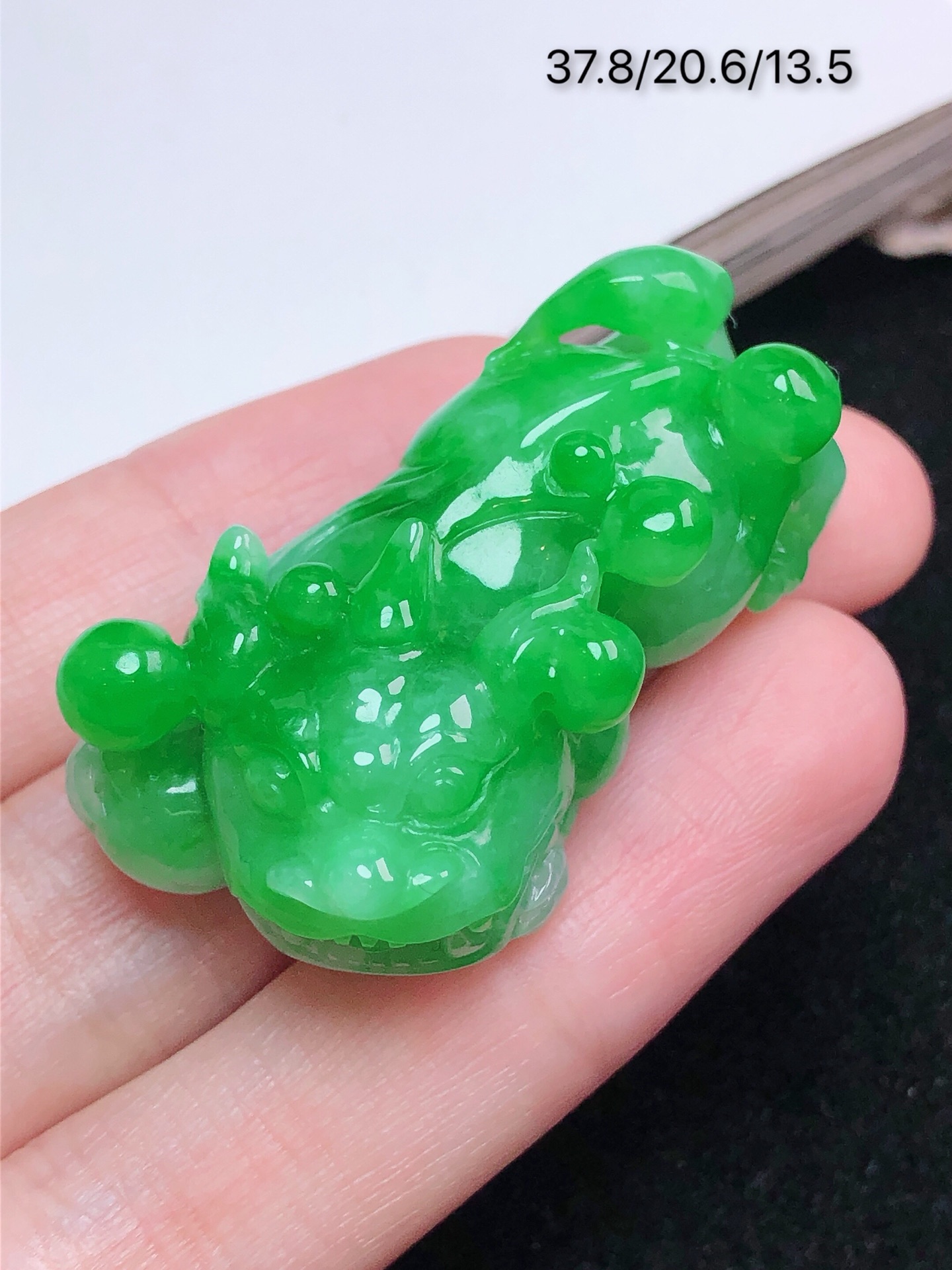 满绿貔貅