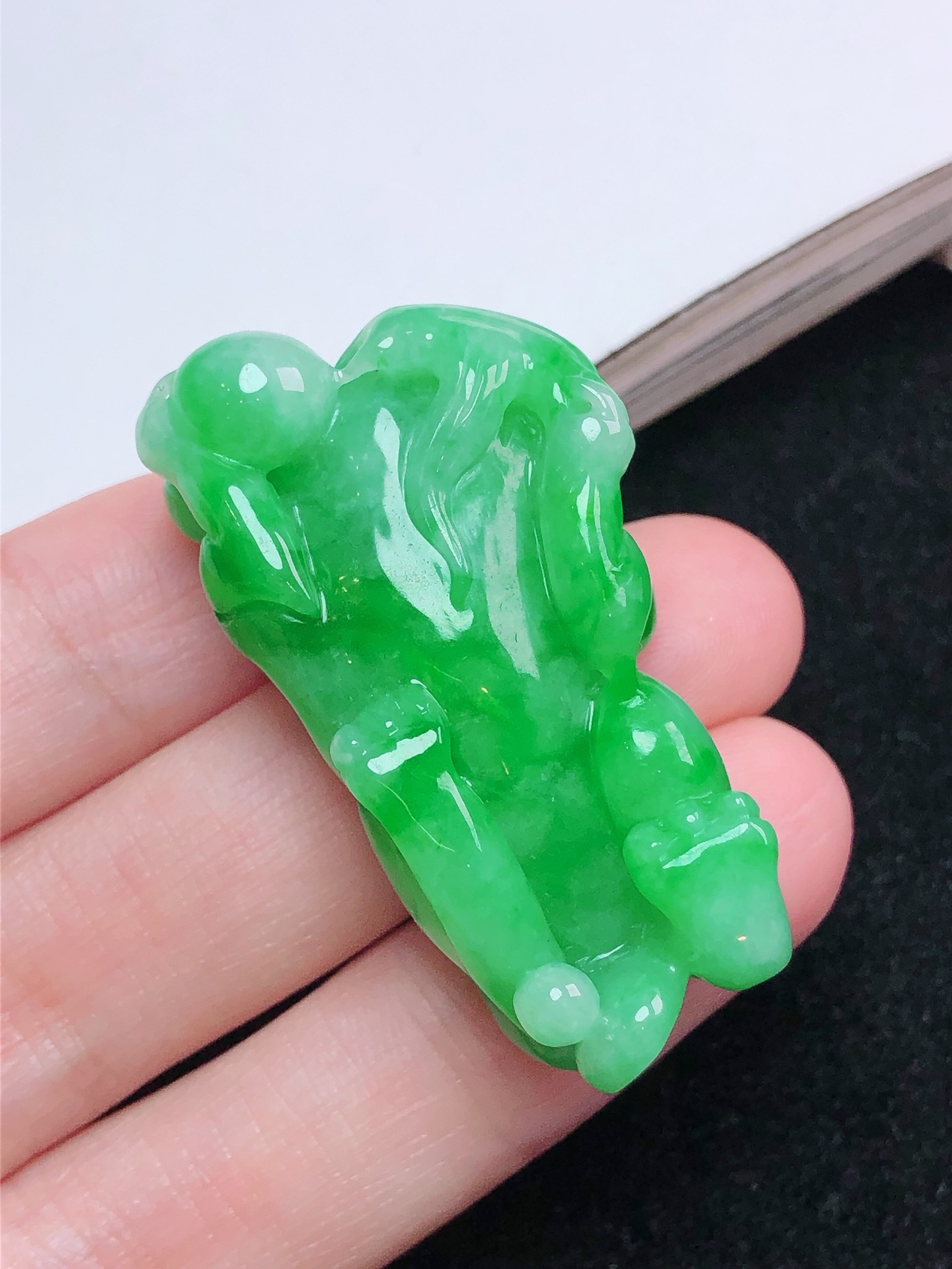 满绿貔貅