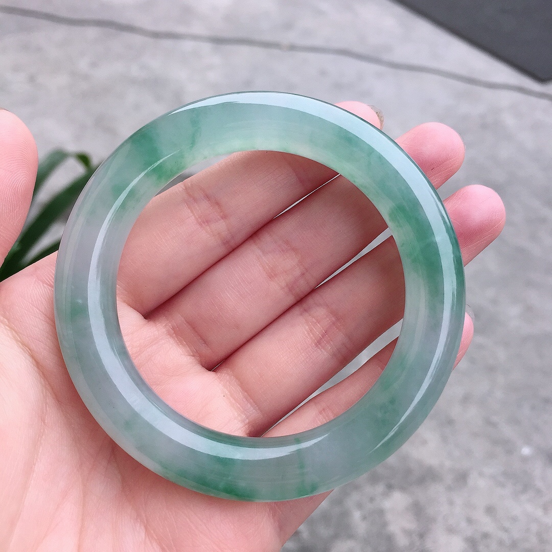 老坑冰飘绿53.9圆条(图3)